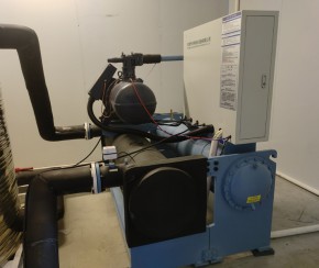 研磨機集中供冷冰水機安裝案例